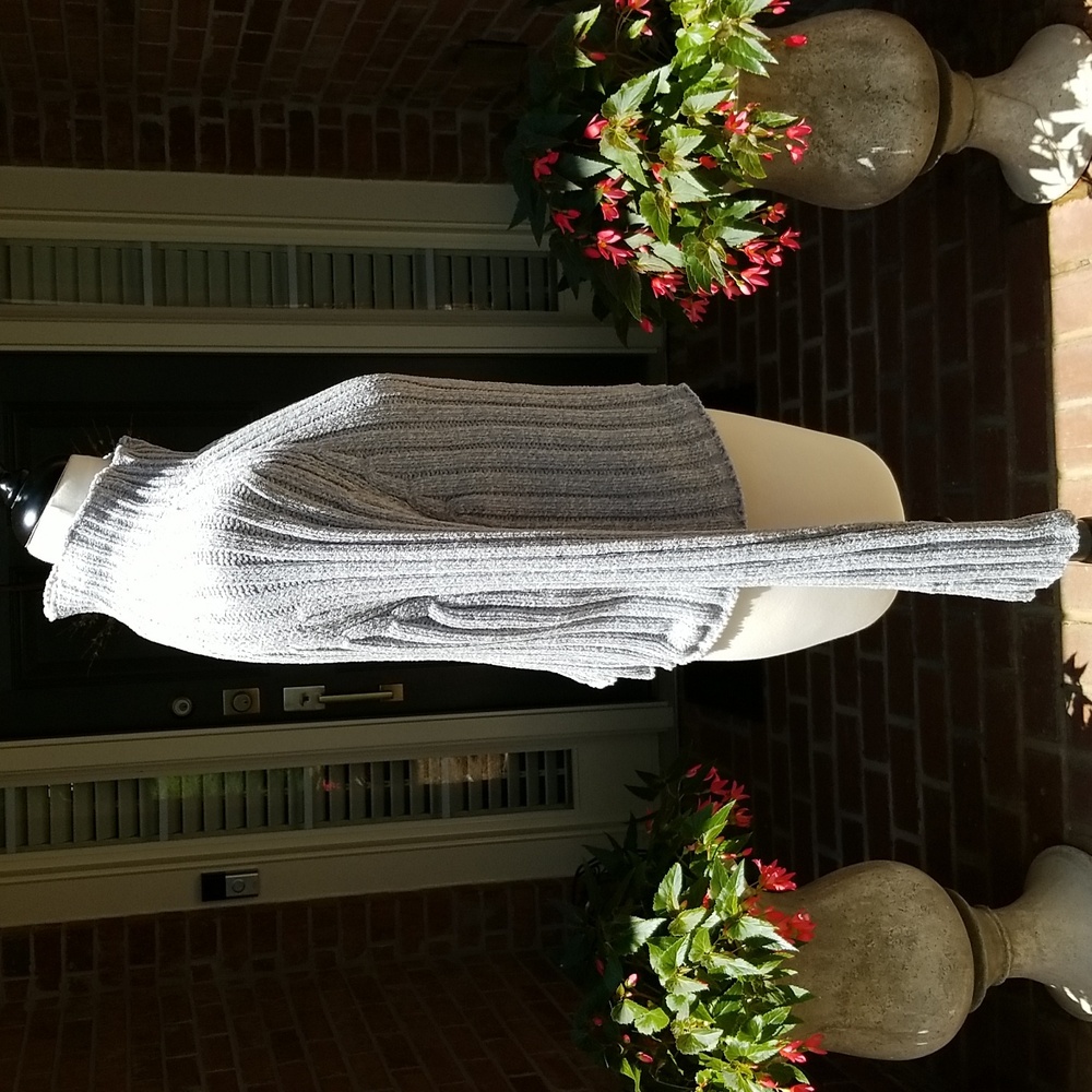 American Eagle Outfitters High Neck Pullover Sweater - Picture 10 of 13